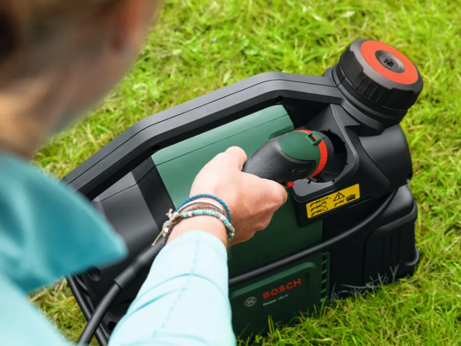Bosch Højtryksrensere|Øvrige Havemaskiner|Fontus 18V-6 højtryksrenser 2,0 Ah
