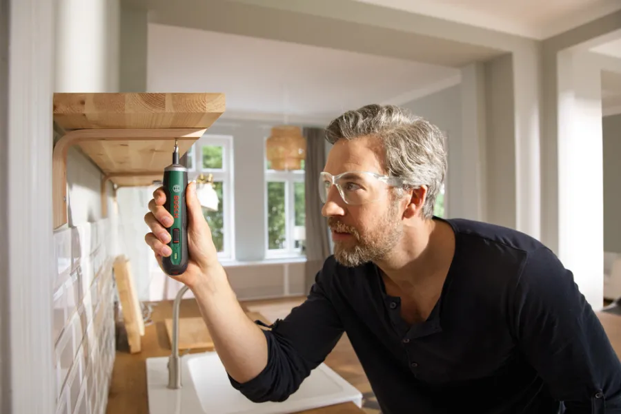 Bosch Spændeværktøj|Små Elmaskiner|PushDrive akku skruemaskine m/bits