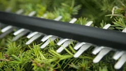 Bosch Hækkeklippere|UniversalHedgeCut 18V-48 hækkeklipper 2,5 Ah