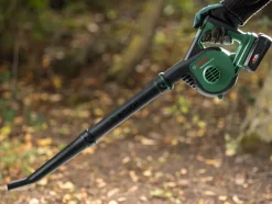 Bosch Løvsugere|UniversalLeafBlower 18V-130 løvblæser