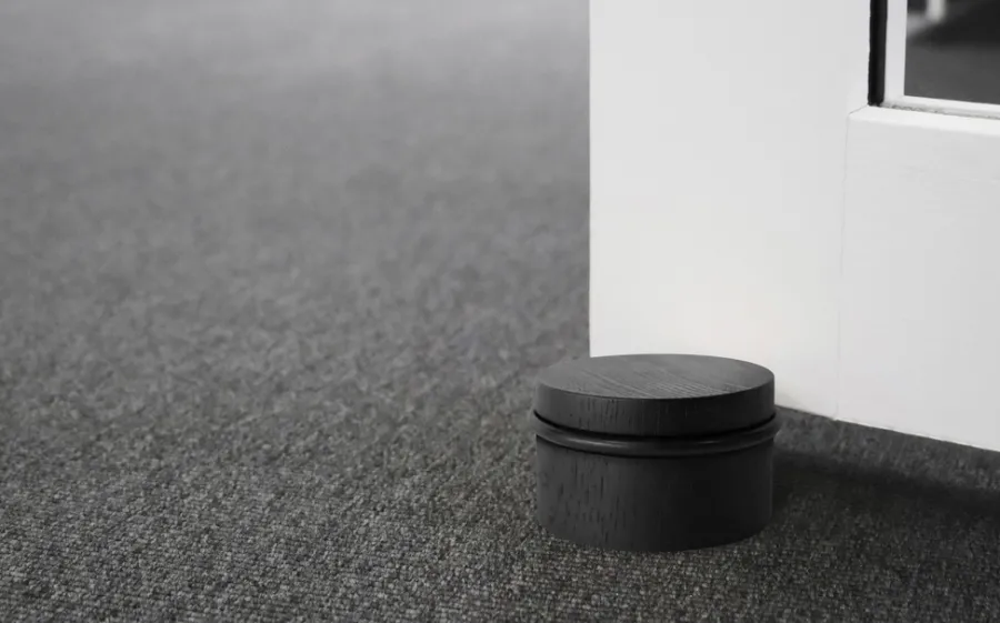 HOME it Dørstoppere|Dørstopper fritstående Ø76 mm eg Sort