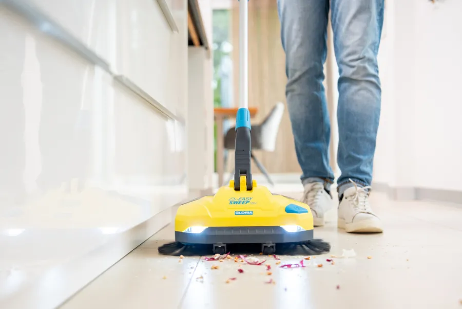 Gloria Fliserensere & Fejemaskiner|EasySweep 18 V fejemaskine