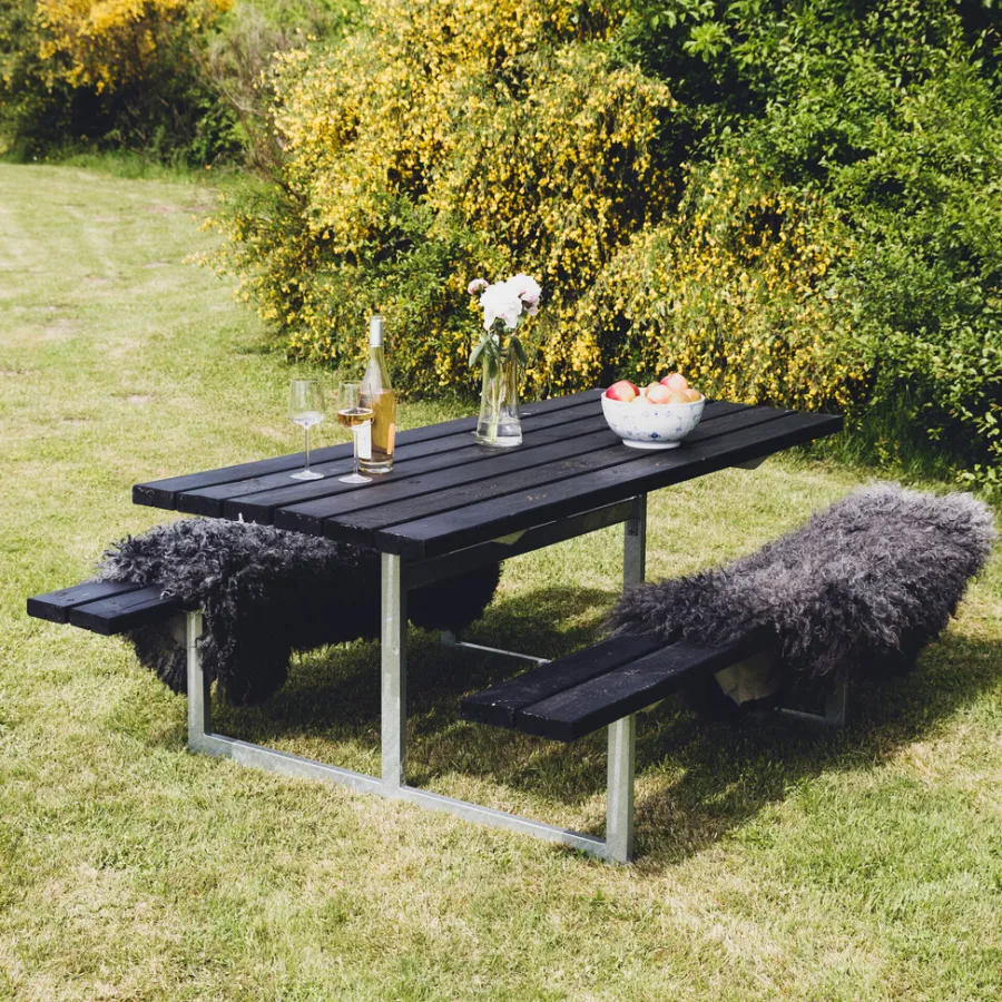 HORTUS Bord/Bænkesæt|FRIGG bord-/bænkesæt sort 175 x 140 cm Grundmalet sort