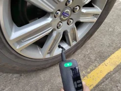 AutoZone® Kompressor|Biltilbehør|Kompressor akku 2000 mAh -
