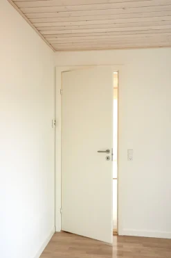 Torso Døre & Karme|Optimal fix-it hvidmalet celledør 82,5 x 204 cm