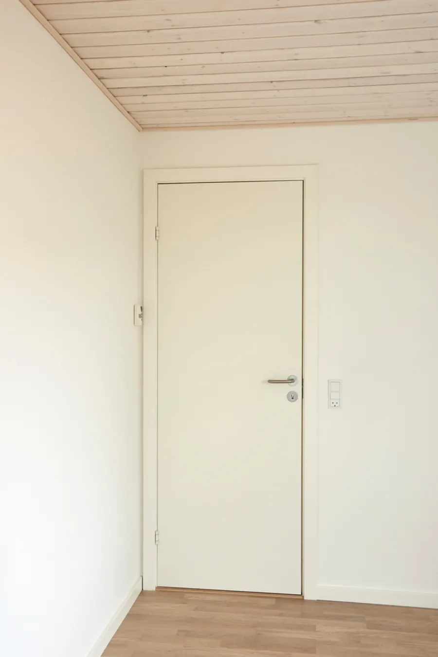 Torso Døre & Karme|Optimal fix-it hvidmalet celledør 82,5 x 204 cm