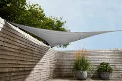 Sunlife® Sæsonafslutning|Parasoller & Markiser|Solsejl Bari trekantet 3,6 x 3,6 x 3,6 meter - Grå
