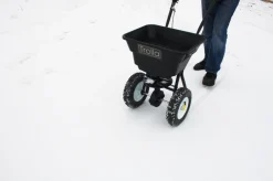 Trolla Gødning|Øvrige Haveredskaber|gødningsspreder håndskubbet 36 liter